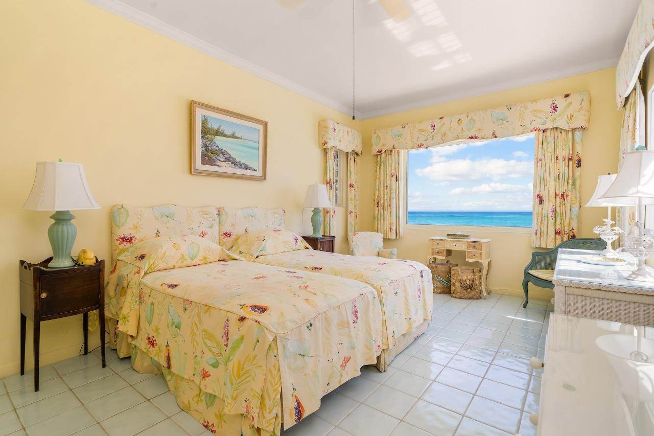 13. Single Family Homes for Sale at Cable Beach, Nassau and Paradise Island Bahamas