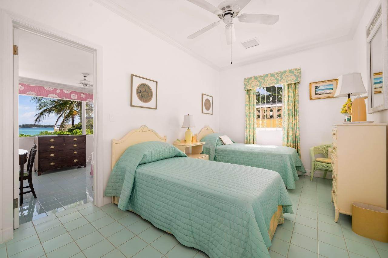 15. Single Family Homes por un Venta en Cable Beach, Nueva Providencia / Nassau Bahamas