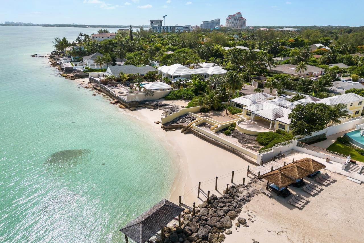 3. Single Family Homes por un Venta en Cable Beach, Nueva Providencia / Nassau Bahamas