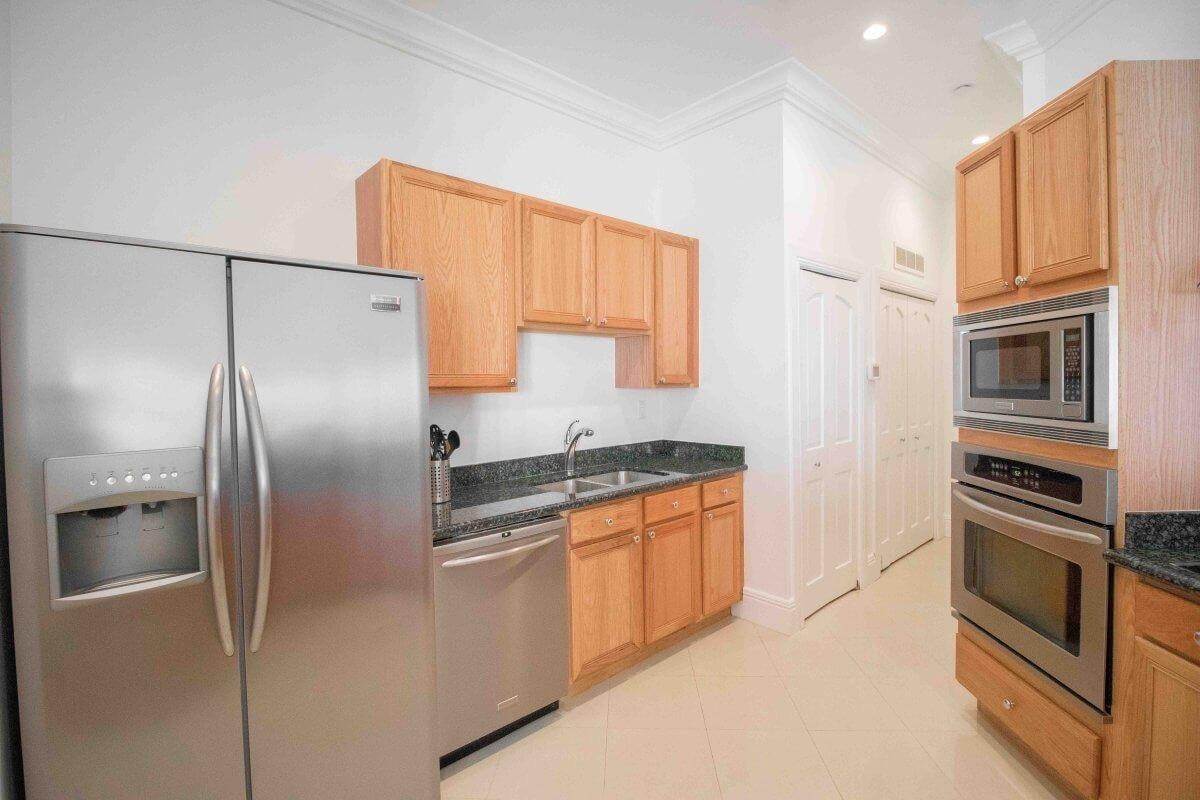 6. Condominiums for Rent at West Bay Street, Nassau and Paradise Island Bahamas