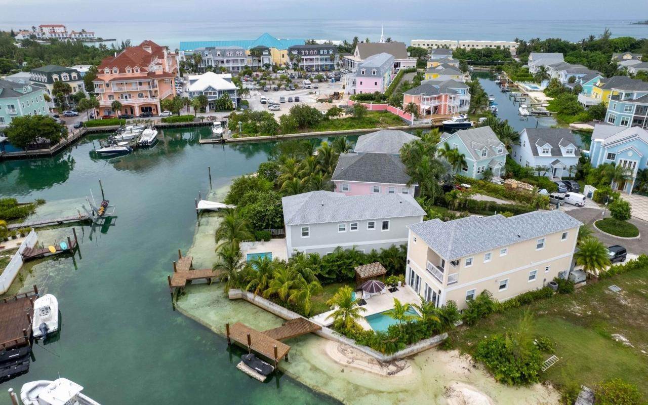 27. Single Family Homes for Sale at Sandyport, Cable Beach, Nassau and Paradise Island Bahamas