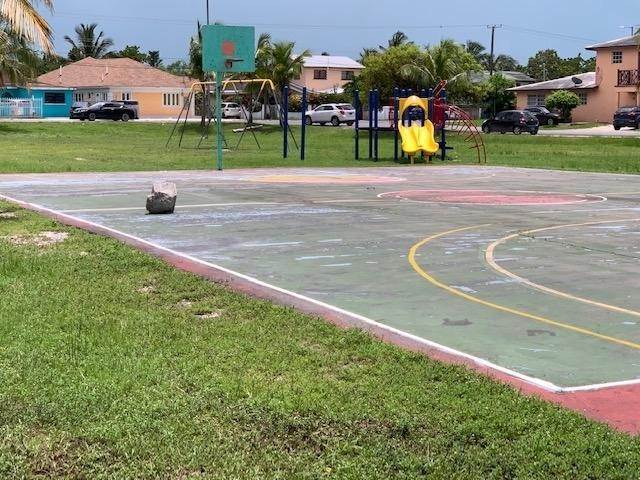 9. Single Family Homes por un Venta en Pinewood Gardens, Nueva Providencia / Nassau Bahamas