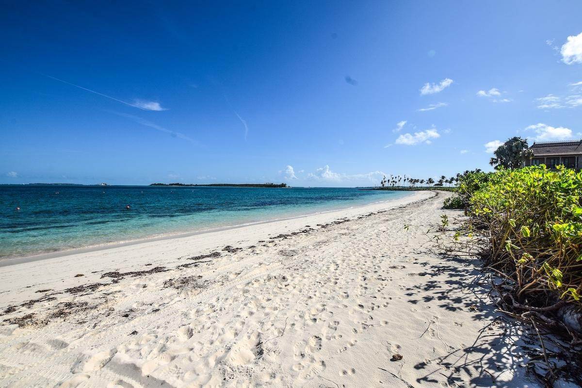 28. Single Family Homes for Rent at Paradise Island, Nassau and Paradise Island Bahamas