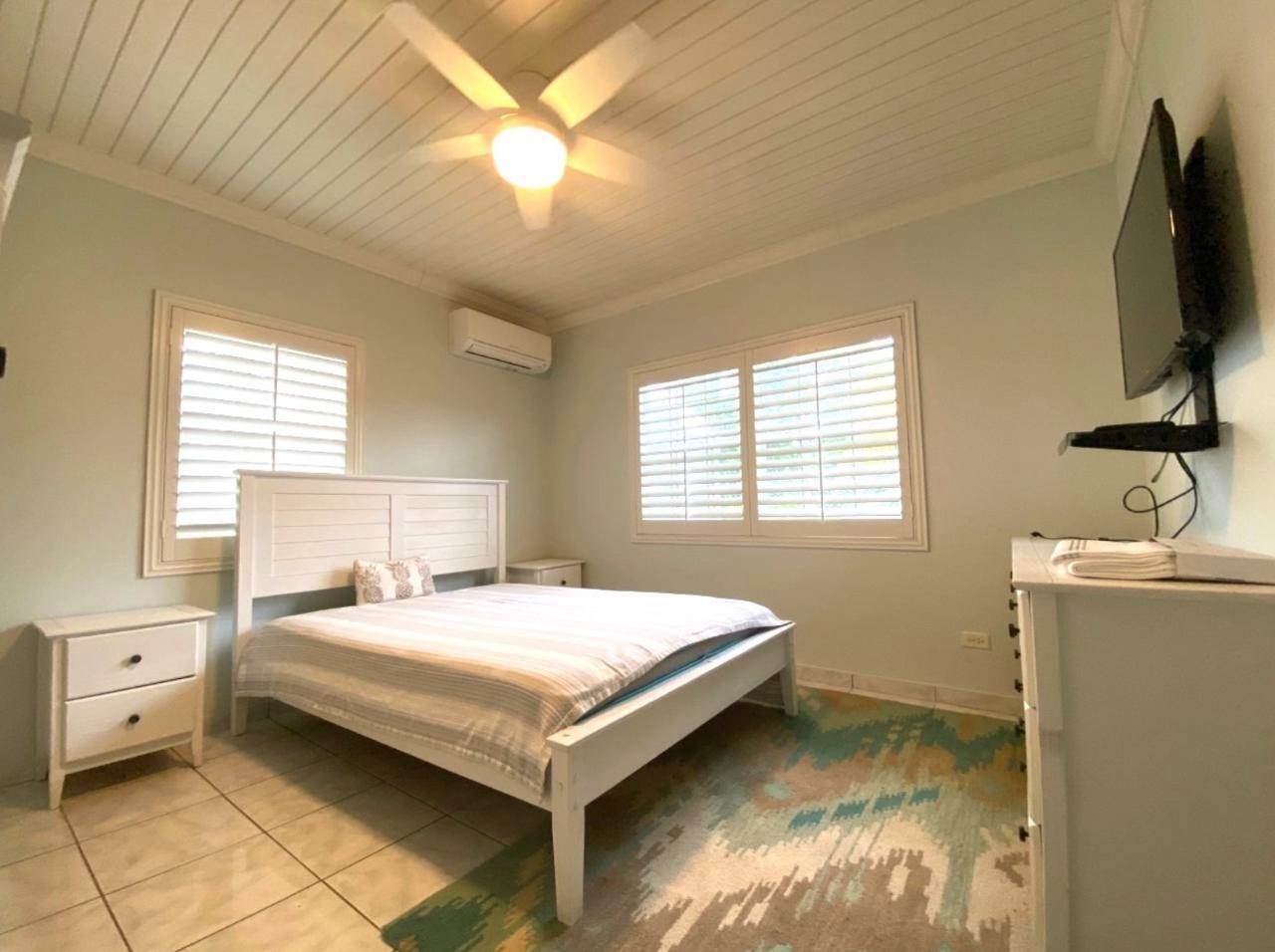 6. Multi-Family Homes for Rent at Village Road, Nassau and Paradise Island Bahamas
