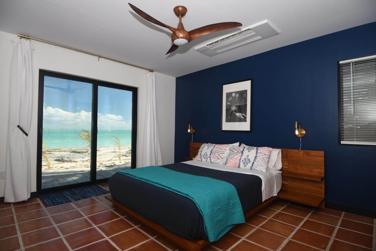 27. Single Family Homes for Sale at Windward Beach, Treasure Cay, Abaco Bahamas